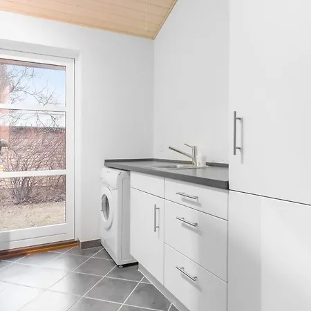 Semesterbostad 3 Bedroom Stunning In Nykobing Sj *